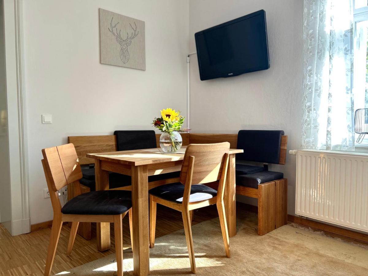 Schlosspark Apartment I 80Qm I 3 Betten I Bei Dresden Heidenau  Exterior photo
